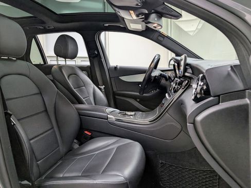 Used 2019 Mercedes-Benz GLC 350e GLC 350e 4MATIC Plug-In Hybrid image 26