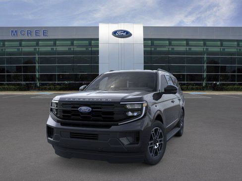 New 2026 Ford Expedition Active RWD image 2