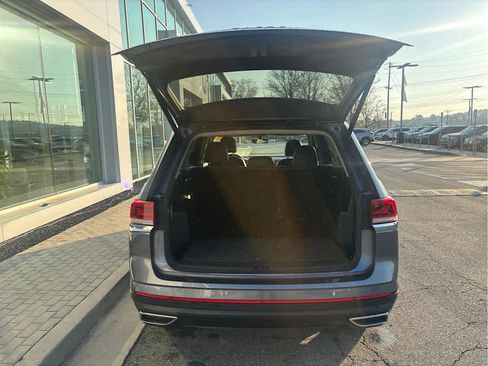 Used 2023 Volkswagen Atlas SE w/ Panoramic Sunroof Package image 36