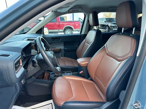 Used 2022 Ford Maverick Lariat w/ Lariat Luxury Package image 7