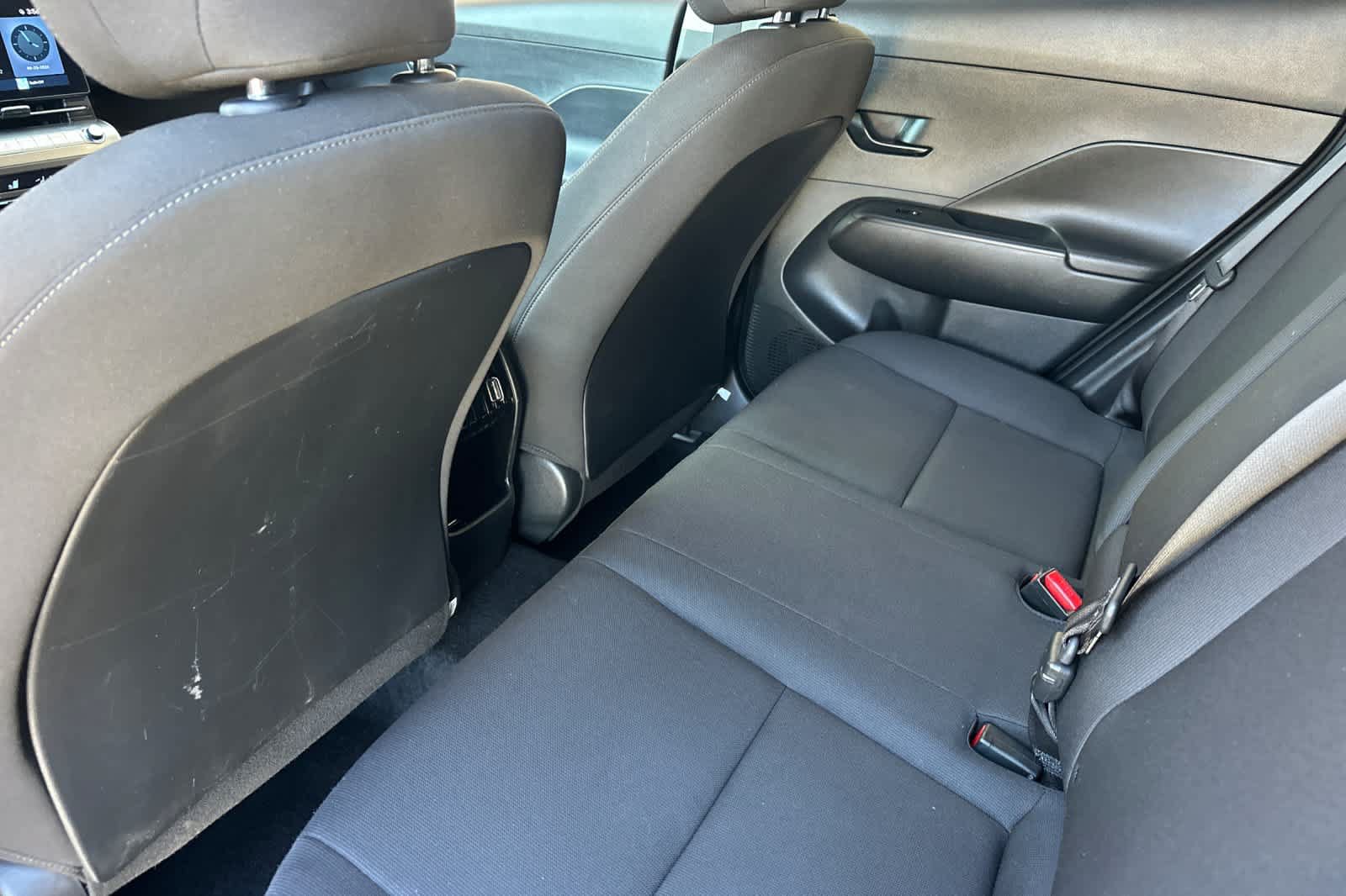 Used 2024 Hyundai Kona SEL FWD image 11