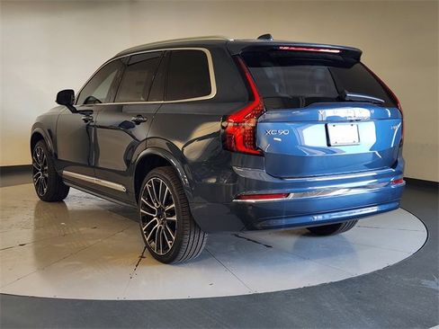 New 2026 Volvo XC90 B6 Plus w/ Protection Package Premier image 6