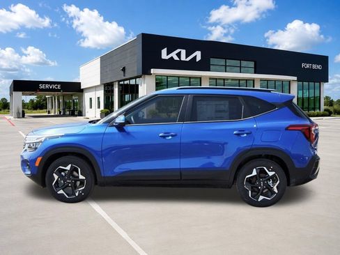 New 2026 Kia Seltos S FWD image 2