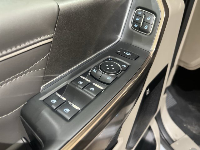 New 2026 Ford F250 Platinum w/ Platinum Plus Package AWD/4WD image 23