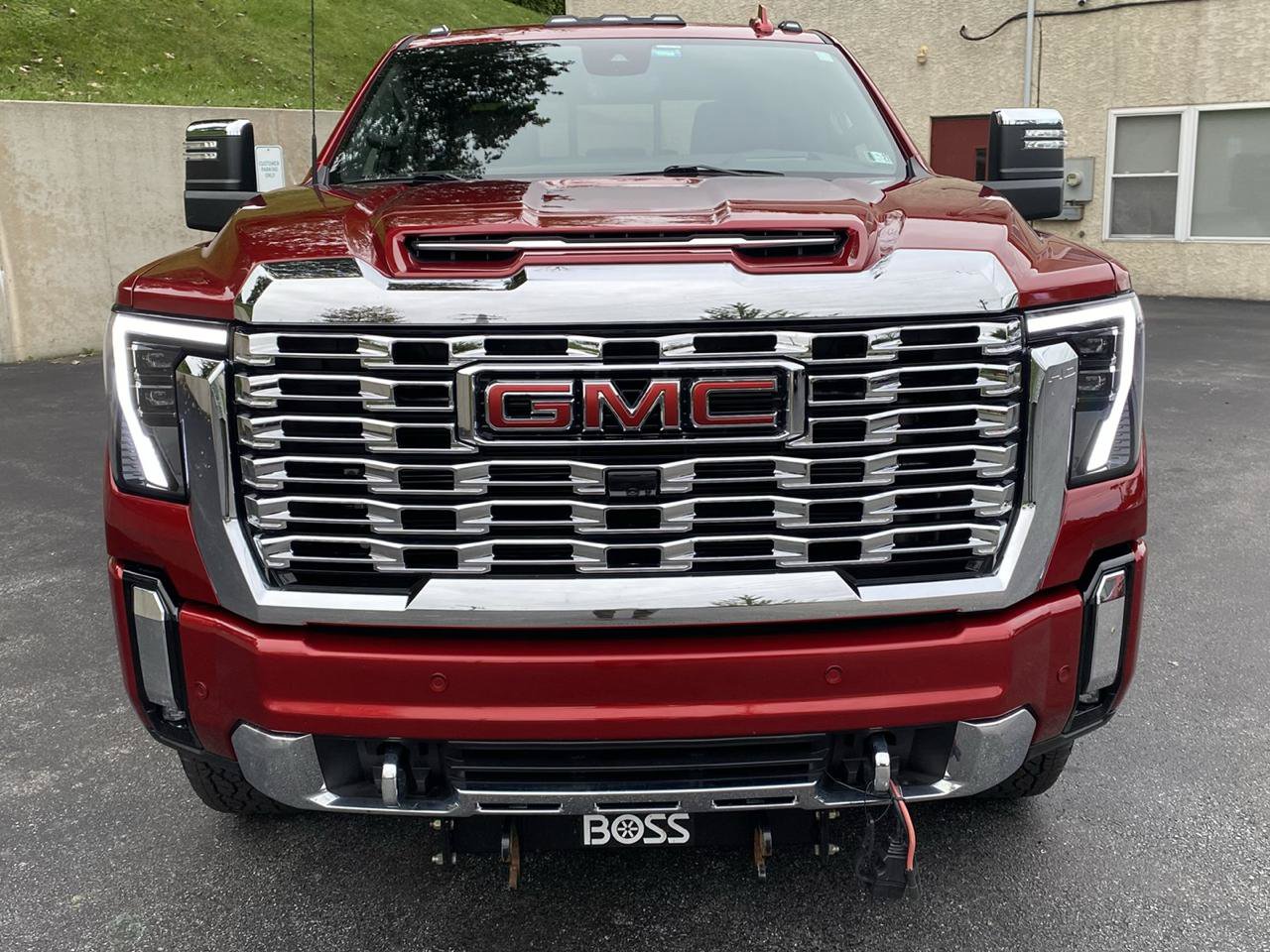 Used 2024 GMC Sierra 2500 Denali w/ Denali Reserve Package AWD/4WD image 6