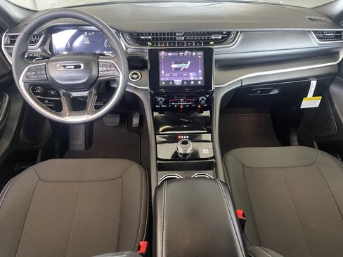 New 2026 Jeep Grand Cherokee Laredo RWD image 12