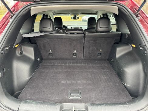 Used 2019 Jeep Cherokee Trailhawk image 17