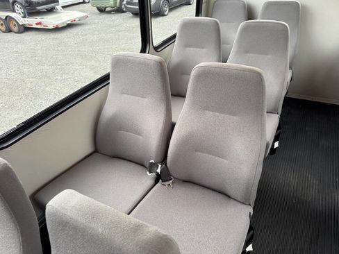 Used 2014 Ford F550 4X2 2dr Regular Cab 140.8 200. image 26