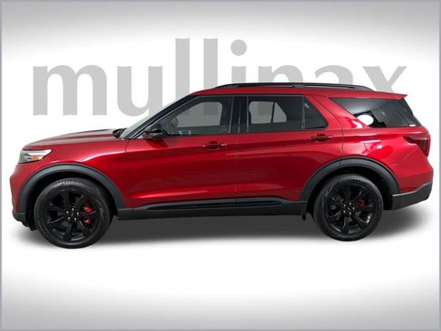 Certified 2024 Ford Explorer ST w/ Equipment Group 401A image 12