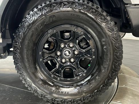 Used 2023 Ford Bronco Wildtrak AWD/4WD image 31