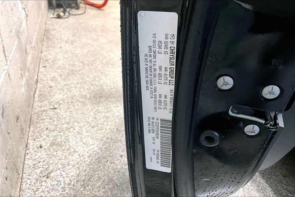 Used 2014 Dodge Challenger R/T RWD image 16