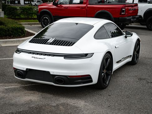 Used 2023 Porsche 911 Carrera T image 10