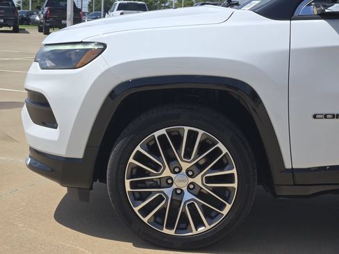 Used 2022 Jeep Compass Limited w/ Elite Group AWD/4WD image 8