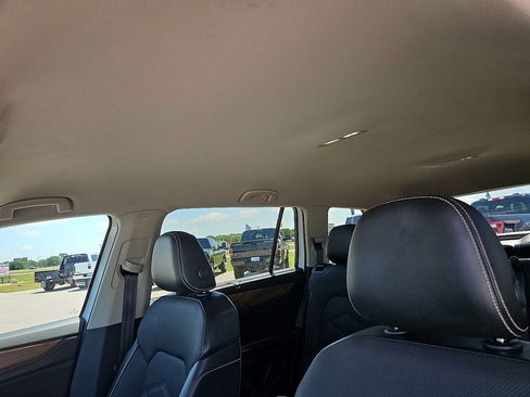Used 2024 Volkswagen Atlas SE FWD image 20