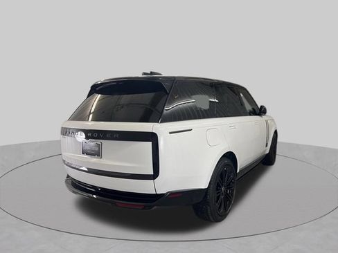 Used 2025 Land Rover Range Rover SE AWD/4WD image 4