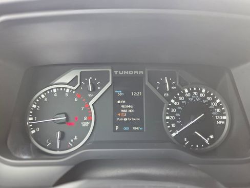 Used 2025 Toyota Tundra SR5 w/ SR5 Convenience Package AWD/4WD image 14