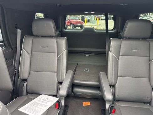 Used 2023 Cadillac Escalade Sport w/ LPO, ONYX Package AWD/4WD image 14