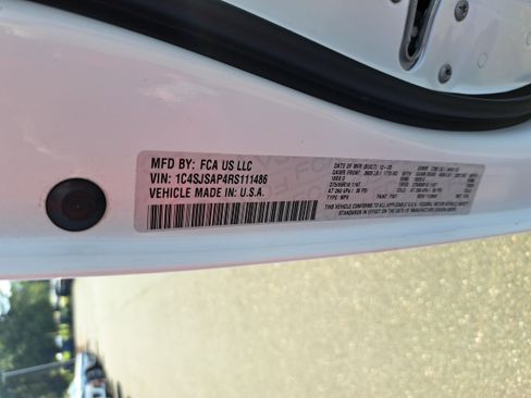 Used 2024 Jeep Wagoneer L 4WD image 36