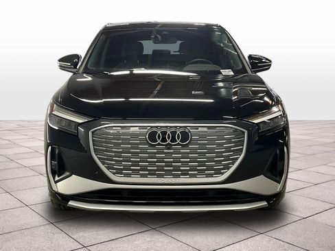 Used 2025 Audi Q4 e-tron Premium Plus w/ Premium Plus image 3