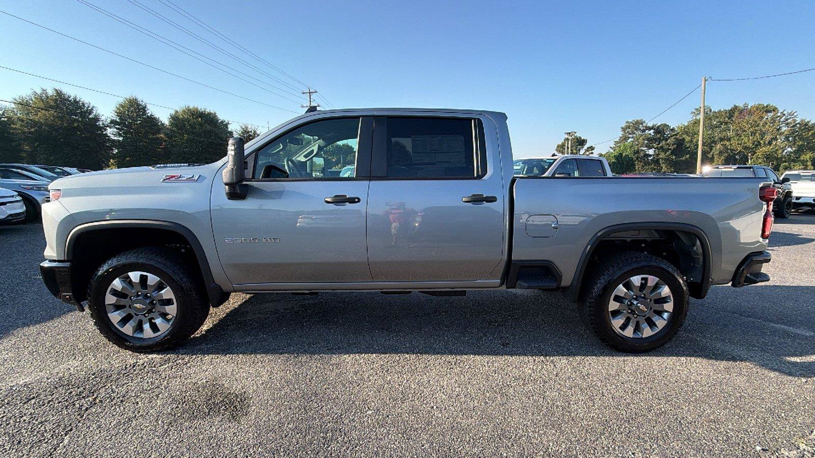 New 2026 Chevrolet Silverado 2500 Custom w/ Custom Value Package AWD/4WD image 11