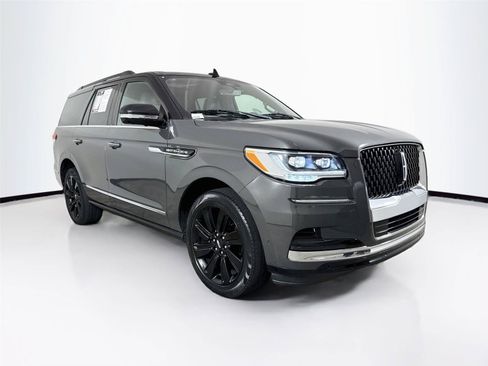 Used 2023 Lincoln Navigator Black Label AWD/4WD image 7