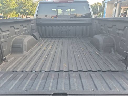 Used 2024 Chevrolet Silverado 1500 LT Trail Boss w/ LT Trail Boss Premium Package AWD/4WD image 24
