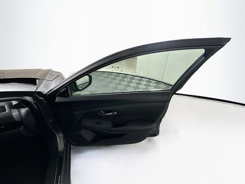 Used 2024 Nissan Sentra SV w/ All-Weather Package FWD image 30