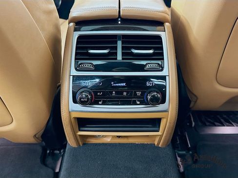 Used 2021 BMW 740i xDrive w/ M Sport Package image 31