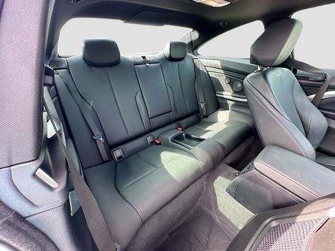 Used 2019 BMW 430i Coupe w/ Convenience Package RWD image 29