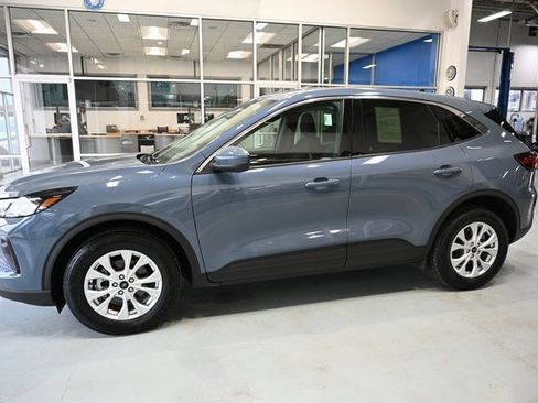 Used 2023 Ford Escape Active w/ Tech Pack #2 image 7