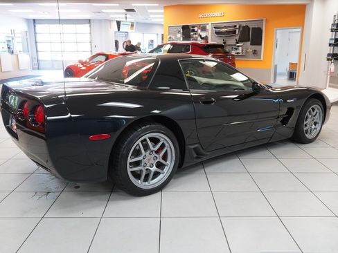 Used 2002 Chevrolet Corvette Z06 w/ Memory Pkg RWD image 13