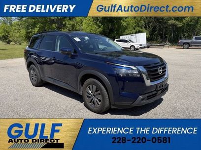 Used 2025 Nissan Pathfinder SV