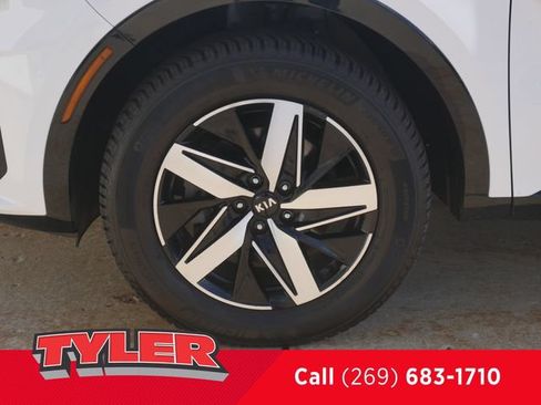 Used 2021 Kia Sorento EX w/ Panoramic Sunroof Package AWD/4WD image 55