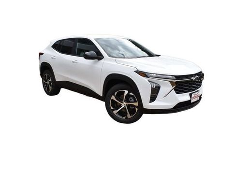 New 2026 Chevrolet Trax RS w/ Driver Confidence Package image 2