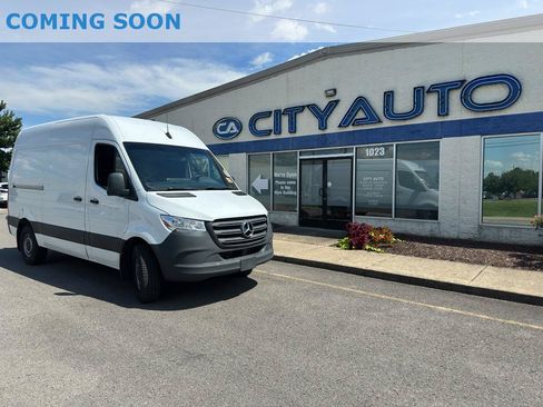 Used 2023 Mercedes-Benz Sprinter 2500 image 1