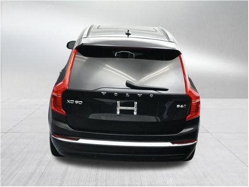 Used 2024 Volvo XC90 B6 Plus AWD/4WD image 20