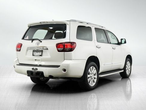 Used 2019 Toyota Sequoia Platinum AWD/4WD image 5