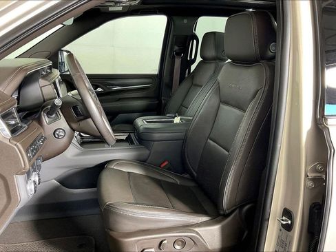 Used 2022 GMC Yukon Denali w/ Denali Premium Package RWD image 35