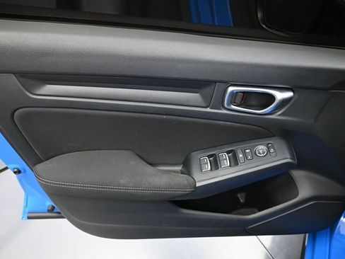 Used 2023 Honda Civic Sport image 17