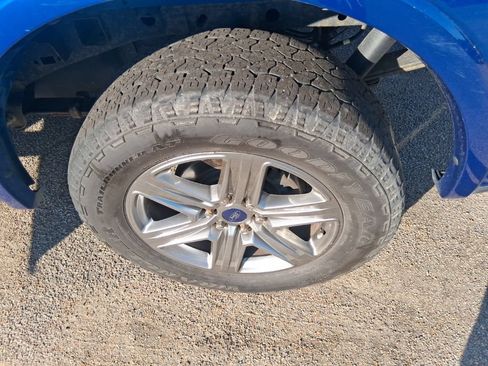 Used 2018 Ford F150 XLT w/ Equipment Group 302A Luxury AWD/4WD image 19