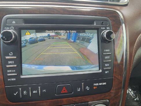 Used 2014 Buick Enclave Premium FWD image 19
