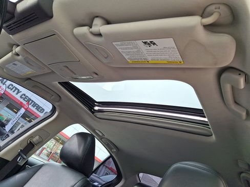 Used 2017 INFINITI Q50 Signature Edition w/ All Weather Package (L93) image 14