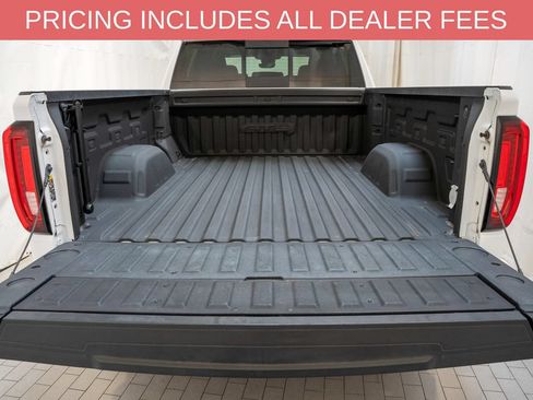 Used 2024 GMC Sierra 1500 AT4 w/ Technology Package AWD/4WD image 7