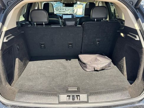 Used 2023 Lincoln Corsair Grand Touring image 5