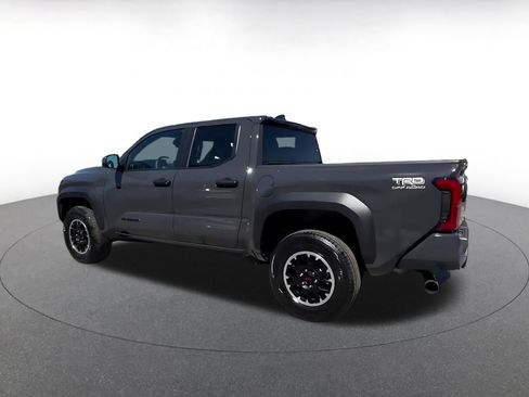 Used 2025 Toyota Tacoma TRD Off-Road image 11