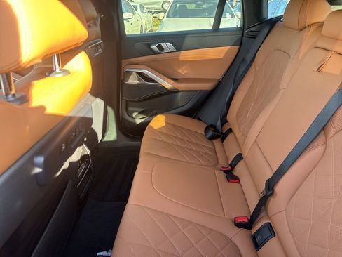 Used 2023 BMW X6 xDrive40i w/ Climate Comfort Package image 13
