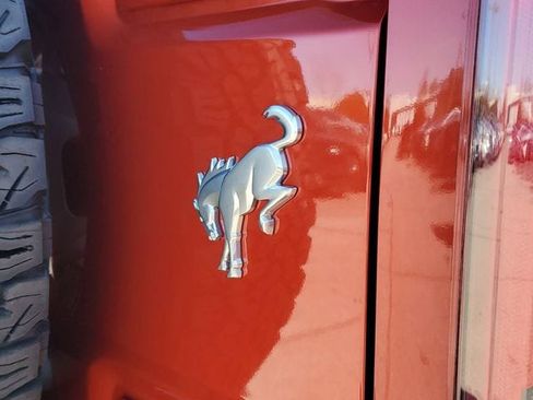 Used 2023 Ford Bronco Badlands image 8