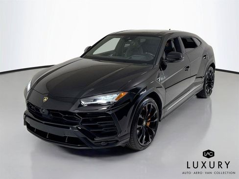 Used 2020 Lamborghini Urus AWD/4WD image 4