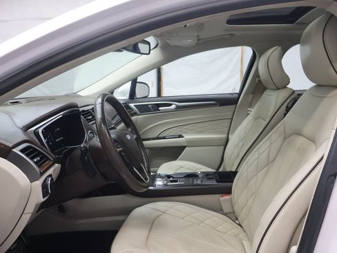 Used 2017 Ford Fusion Energi Platinum FWD image 16