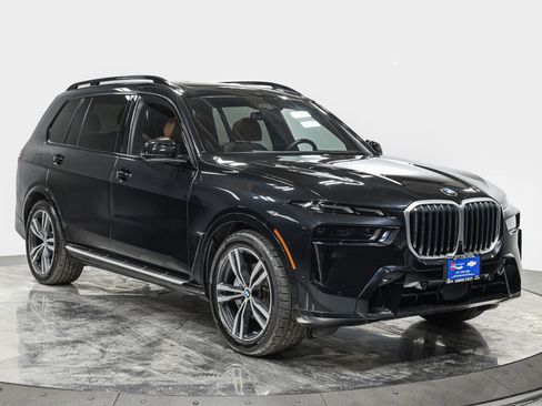 Used 2023 BMW X7 xDrive40i w/ Executive Package AWD/4WD image 9
